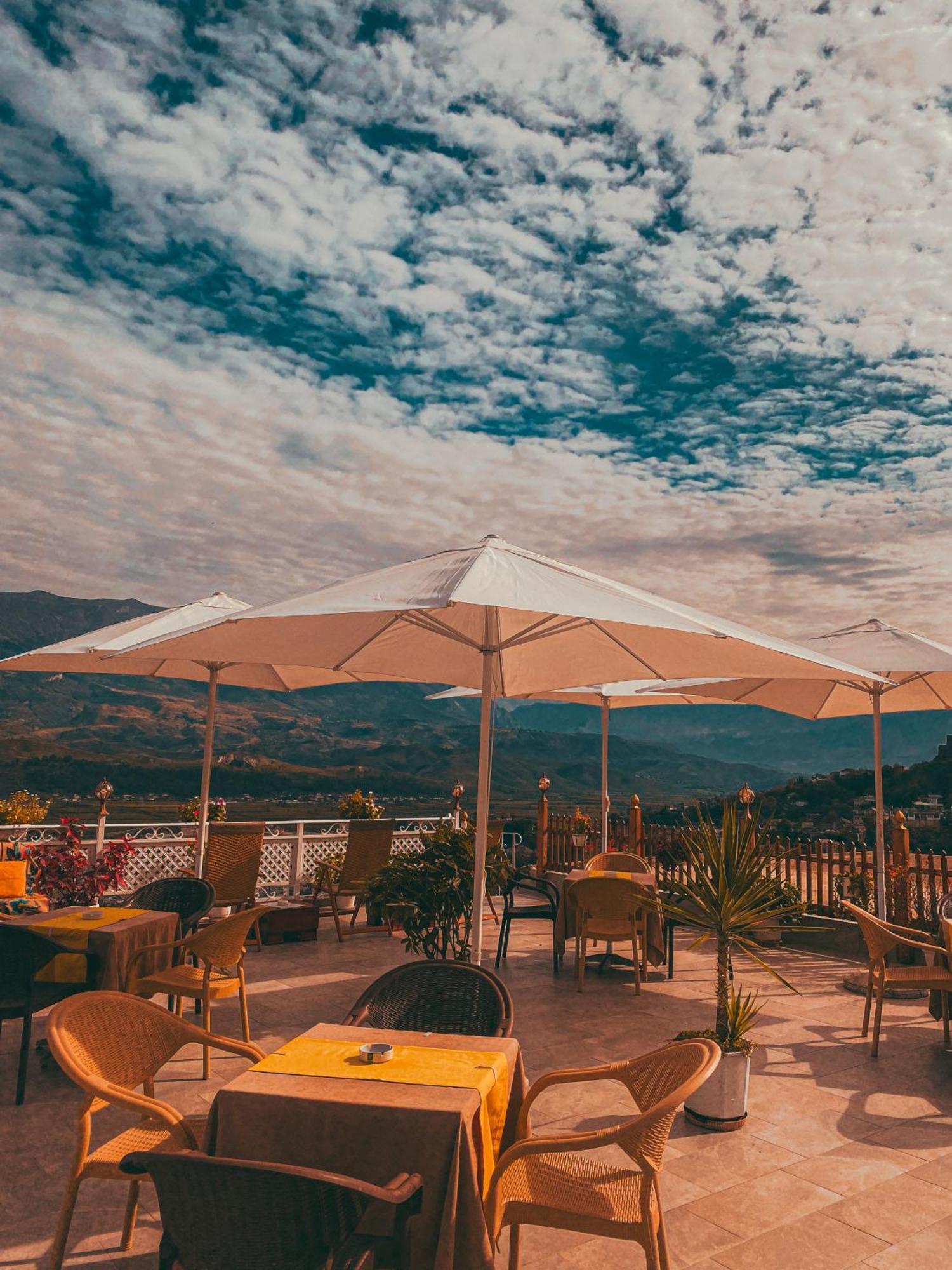 Guest House Juald Gjirokastër 외부 사진
